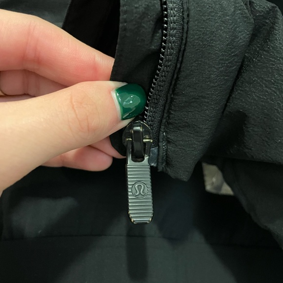 Lululemon Vest - Picture 5 of 5